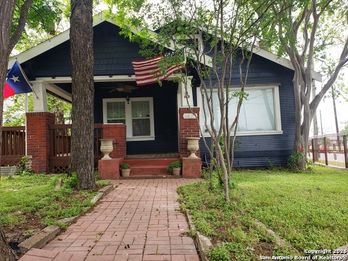 Single Family Residence at 1421 Austin St.