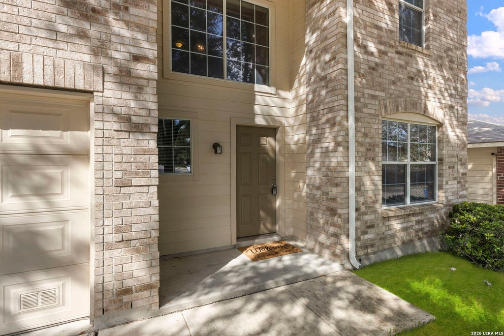 Photo of 125 Pinto Pl, Cibolo, TX 78108 (MLS # 2017162)