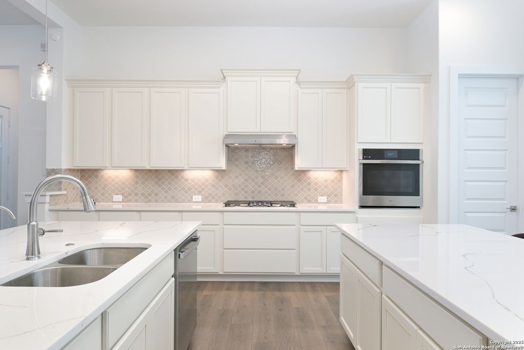 Photo of 524 Cotorra Springs, Cibolo, TX 78108 (MLS # 1961675)