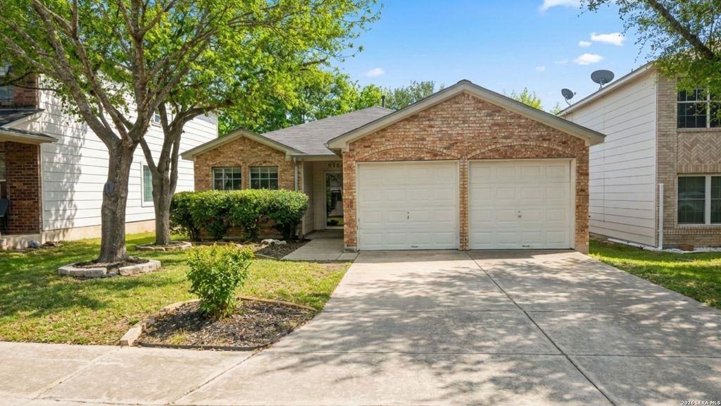 Photo of 9502 Vallecito Pass, San Antonio, TX 78250 (MLS # 1939517)