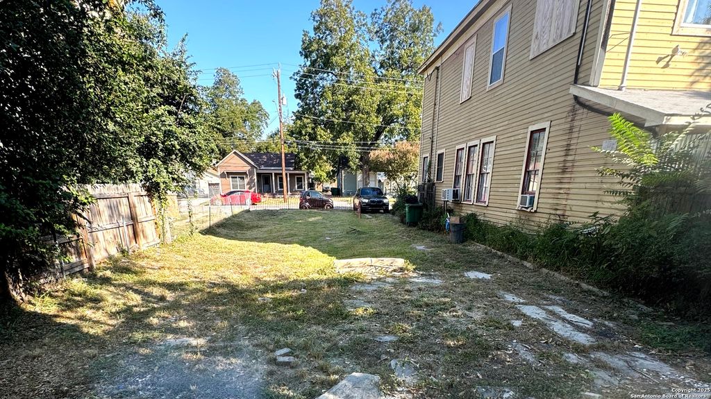 Photo of 710 Marshall St, San Antonio, TX 78212 (MLS # 1842413)