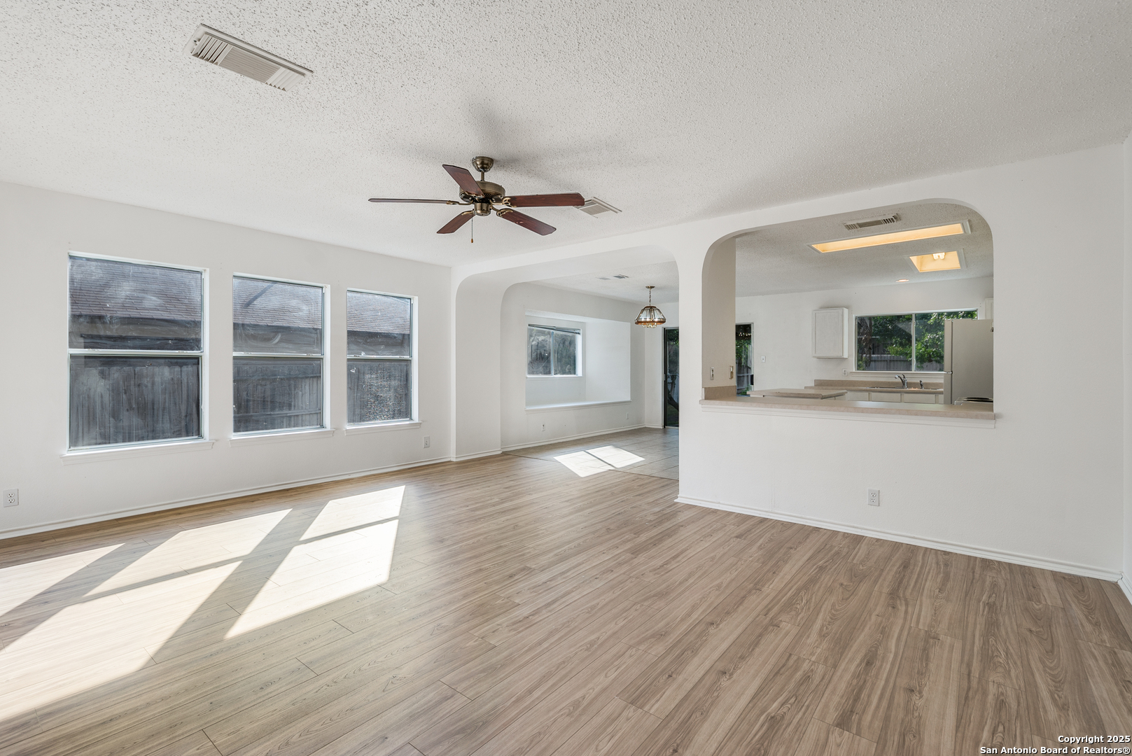 9618 Diamond Cliff