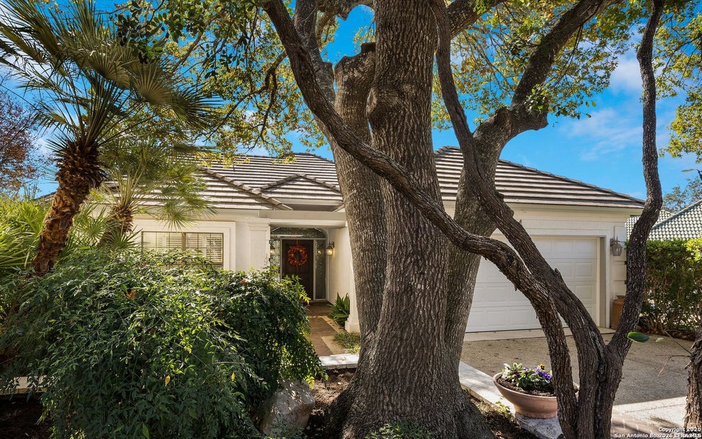 Photo of 714 S Birdsong, San Antonio, TX 78258 (MLS # 1966473)