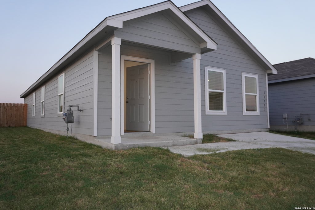 Photo of 12903 Lake Fryer, St Hedwig, TX 78152 (MLS # 2018825)