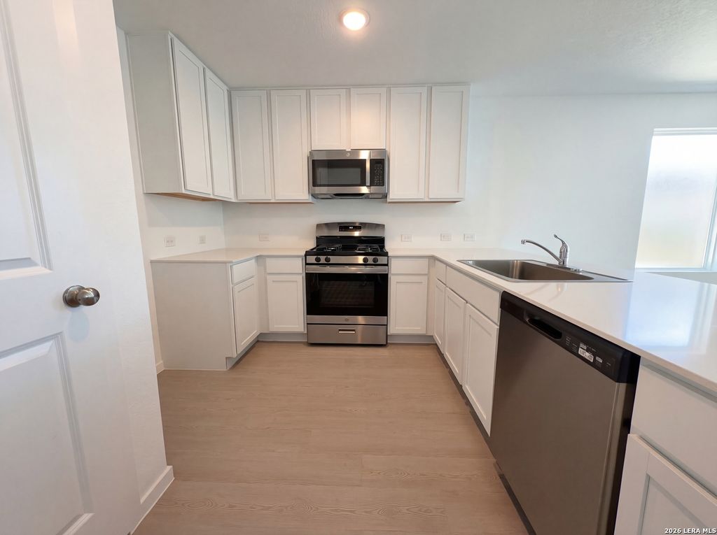 Photo of 113 Amy Aly, San Antonio, TX 78253 (MLS # 1951303)