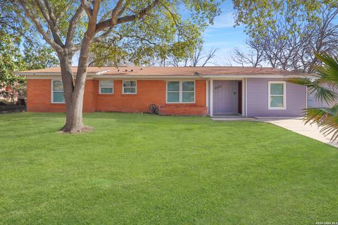 Photo of 4322 WAIKIKI DR, San Antonio, TX 78218 (MLS # 2003169)