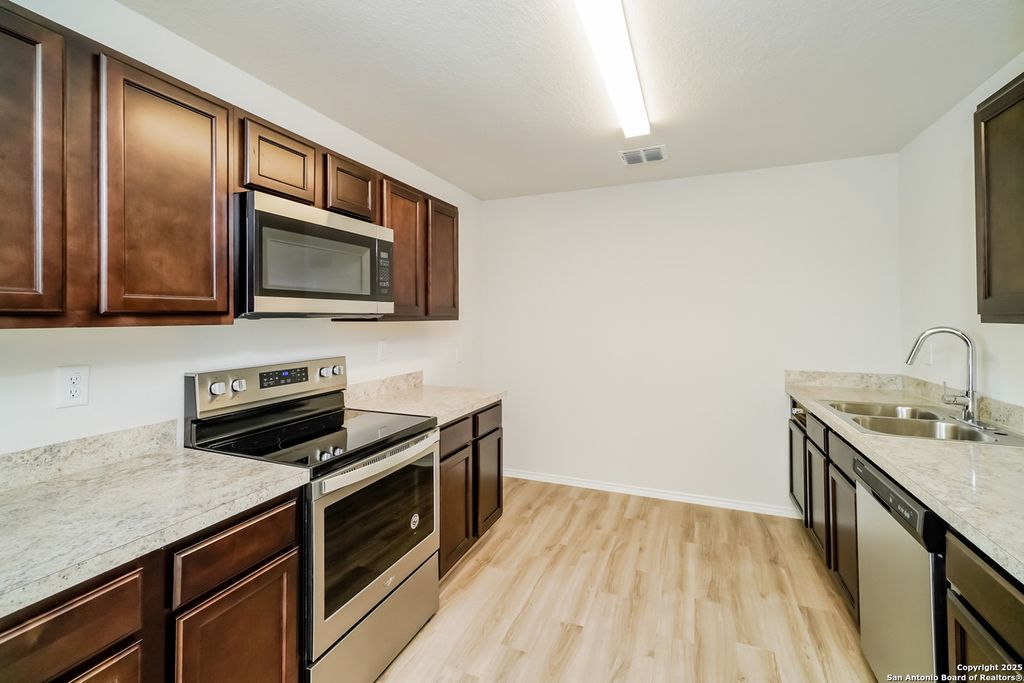 Photo of 5107 Moni Rock, San Antonio, TX 78223 (MLS # 1958227)