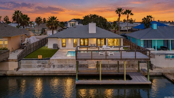 13845 DOUBLOON ST, CORPUS CHRISTI, TX 78418 - Image 99e0d4e97c74dbb37fb7d925891a76f1/34285343