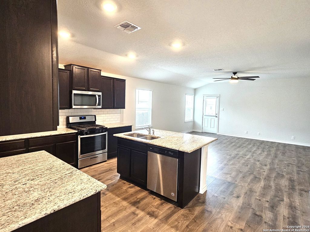 Photo of 181 HARLEY HAY, Cibolo, TX 78108 (MLS # 1898781)