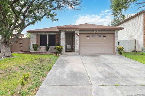 8138 Easy Meadow Converse TX 78109