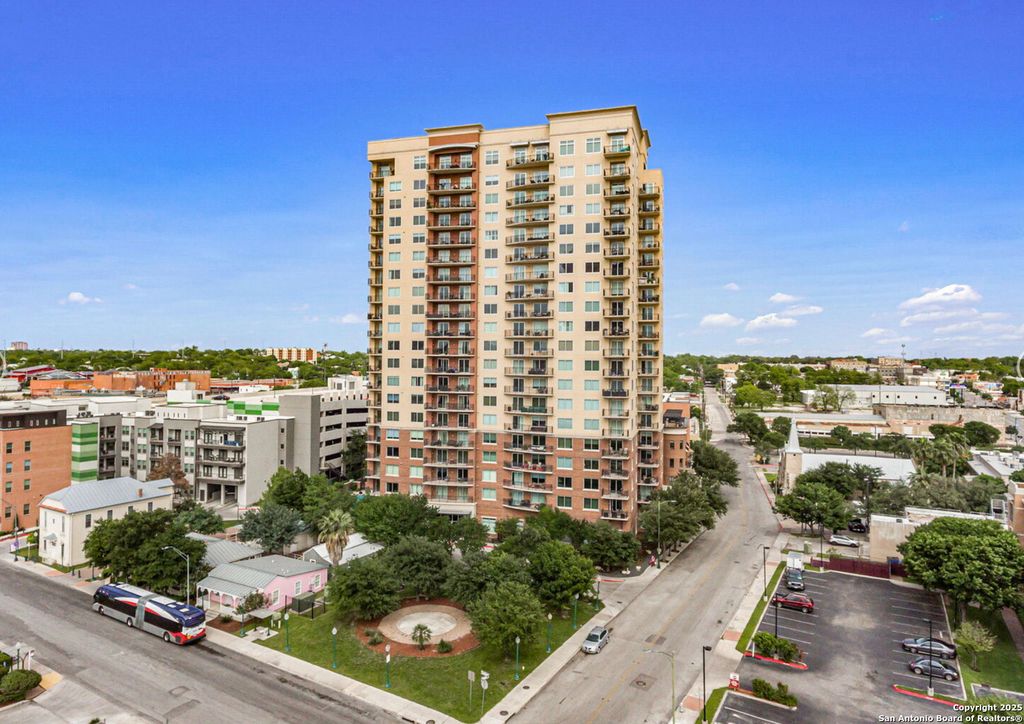 Photo of 215 Center St 203 #203, San Antonio, TX 78202 (MLS # 1924259)