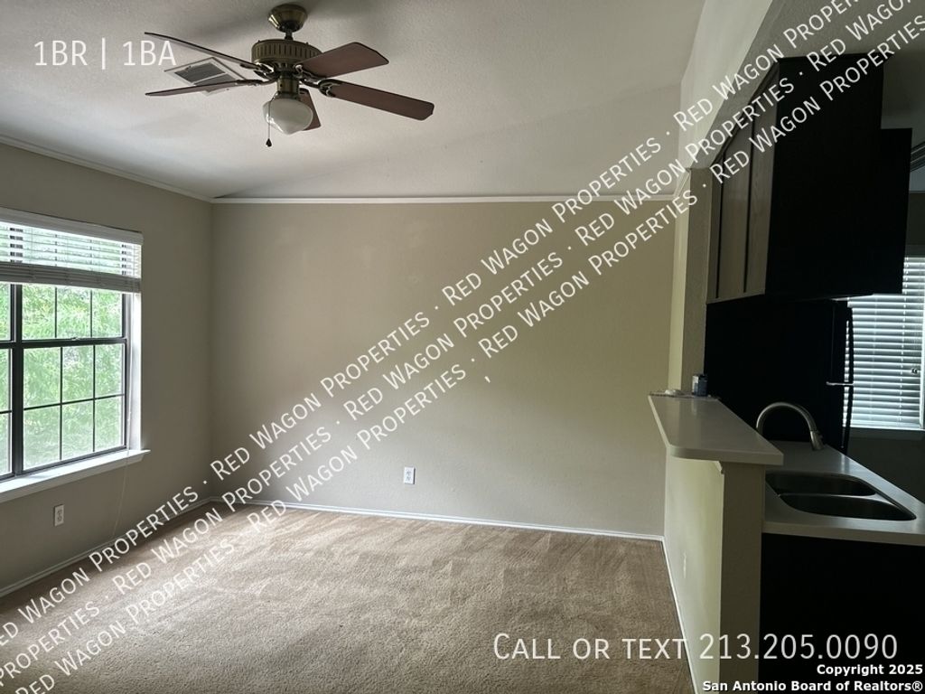 Photo of 4803 Hamilton Wolfe 914 #914, San Antonio, TX 78229 (MLS # 1877471)