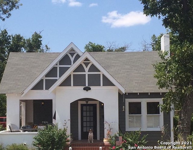 Photo 1 of 20 — 1001 N High, Uvalde, TX 78801
