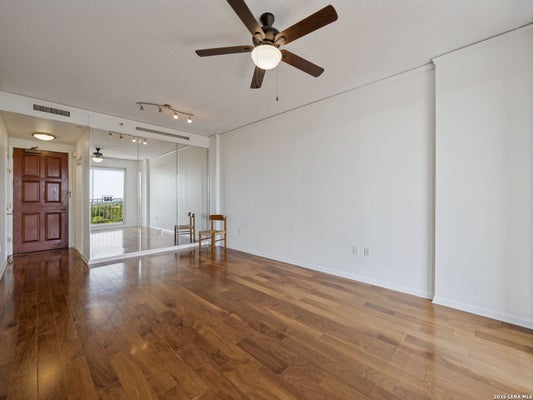 1 TOWERS PARK LN APT 1004, SAN ANTONIO, TX 78209 - Image 9a6efae8fbe4eef26edcae20d7994279/2240823093