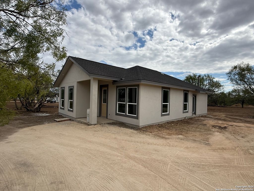 Photo of 1400 Corgey Rd., Pleasanton, TX 78064 (MLS # 1883502)