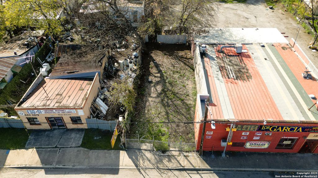 Photo of 2112 GUADALUPE ST, San Antonio, TX 78207 (MLS # 1831805)