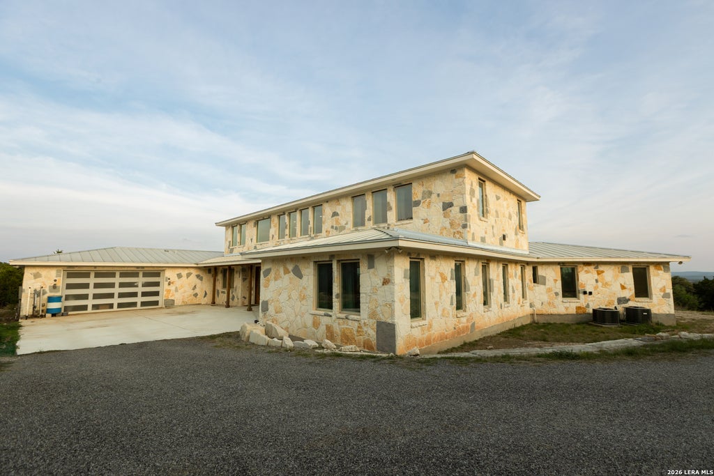 Photo of 525 Windmill Dr, Bandera, TX 78003 (MLS # 1957742)