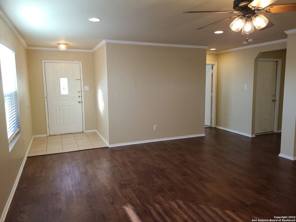 Photo of 112 N WILLOW RUN, Cibolo, TX 78108 (MLS # 1922941)