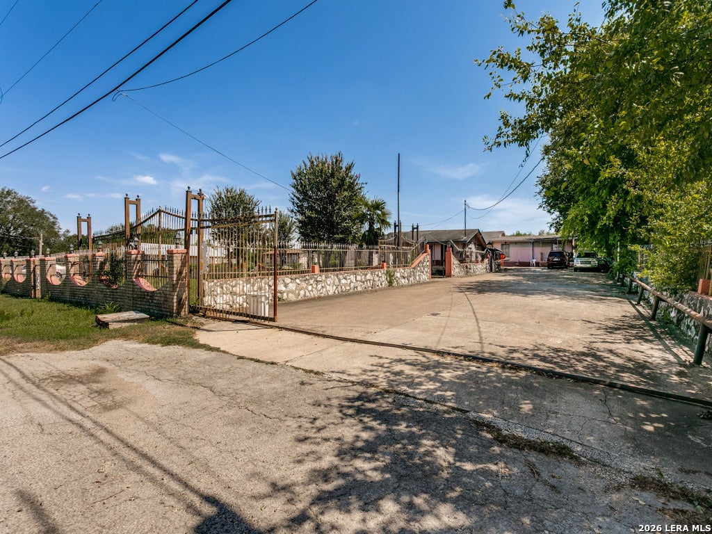 12834 Paseo Yrigoyen