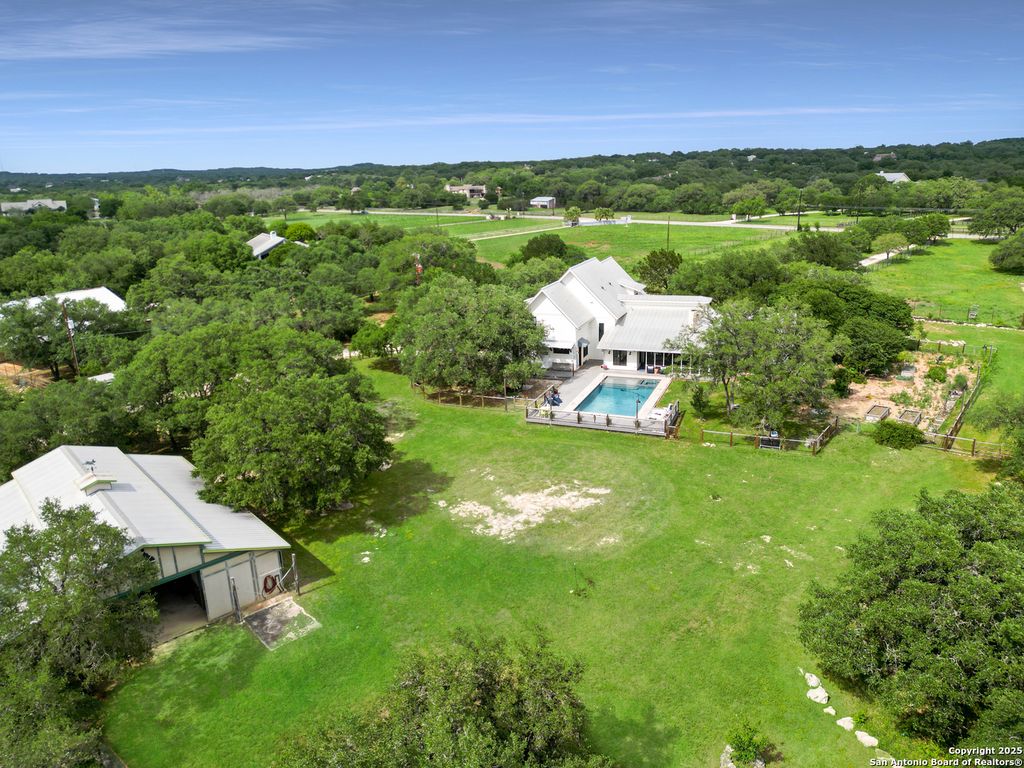 Photo of 31545 Meadow Creek, Fair Oaks Ranch, TX 78015 (MLS # 1943423)