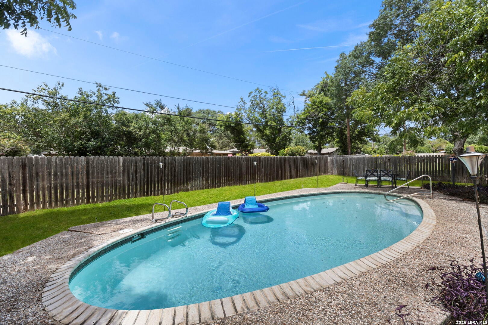 421 Windcrest Dr.