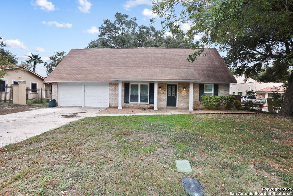 Photo of 9902 Lorene Ln, San Antonio, TX 78216 (MLS # 1926034)