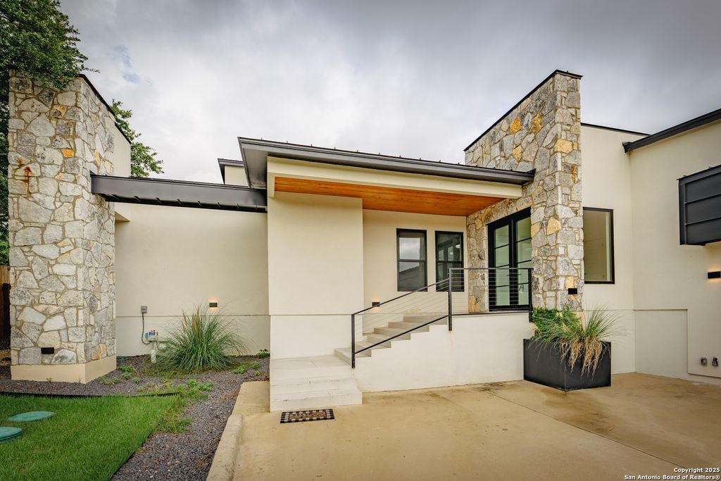 Photo of 603 Spacious Sky, San Antonio, TX 78260 (MLS # 1882597)