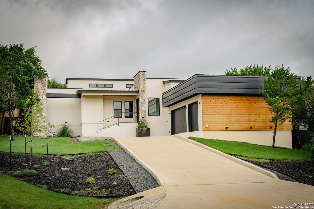 Photo of 603 Spacious Sky, San Antonio, TX 78260 (MLS # 1882597)