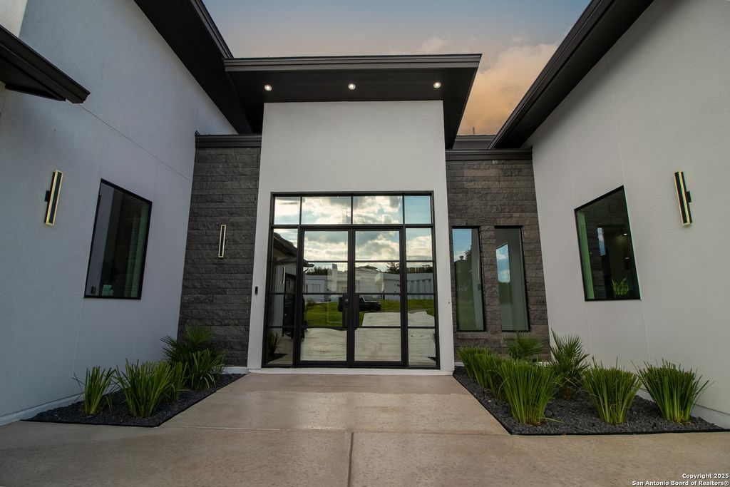 Photo of 23610 Messina Cyn, San Antonio, TX 78255 (MLS # 1907316)