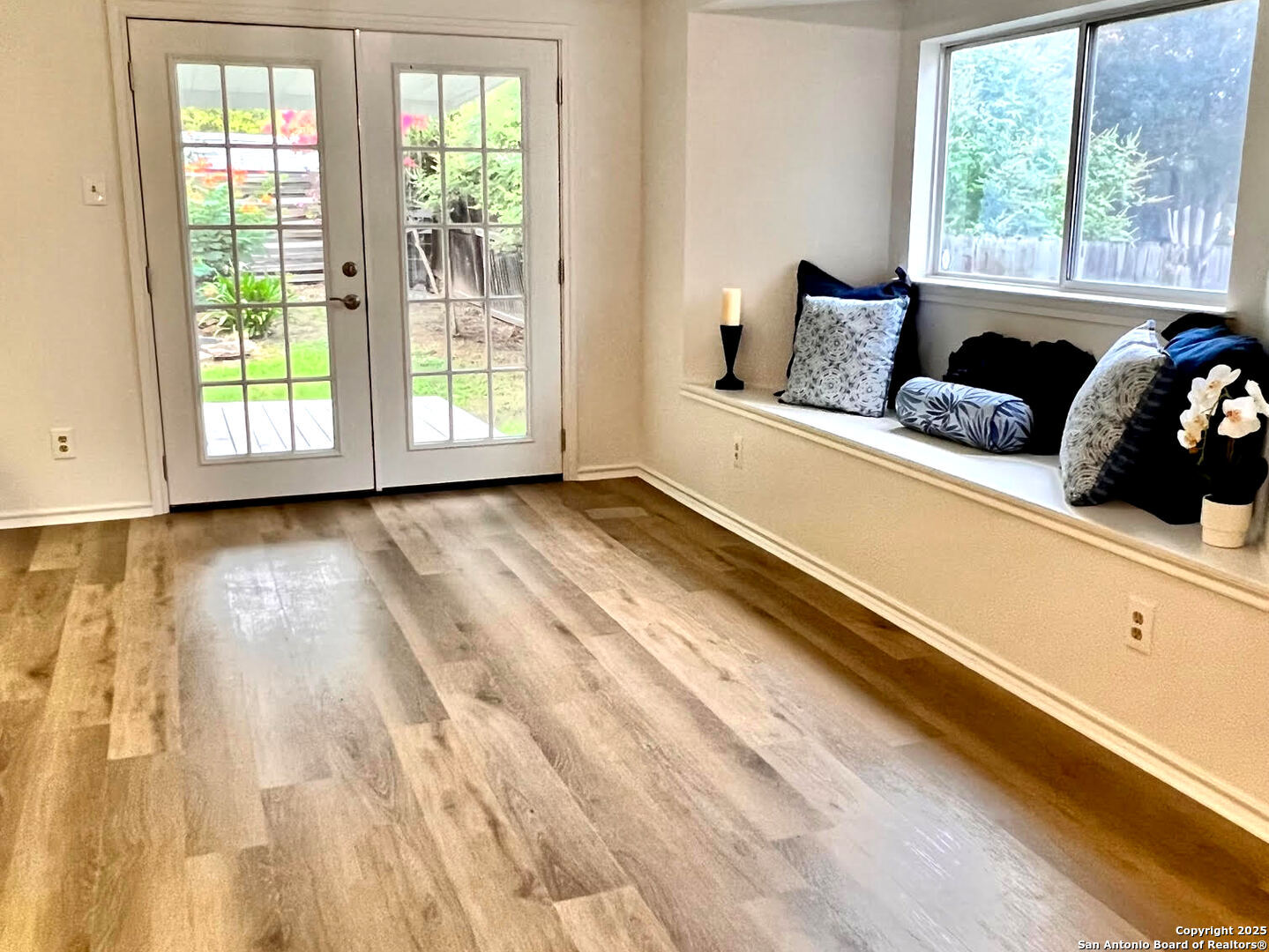 7906 Swindow Circle