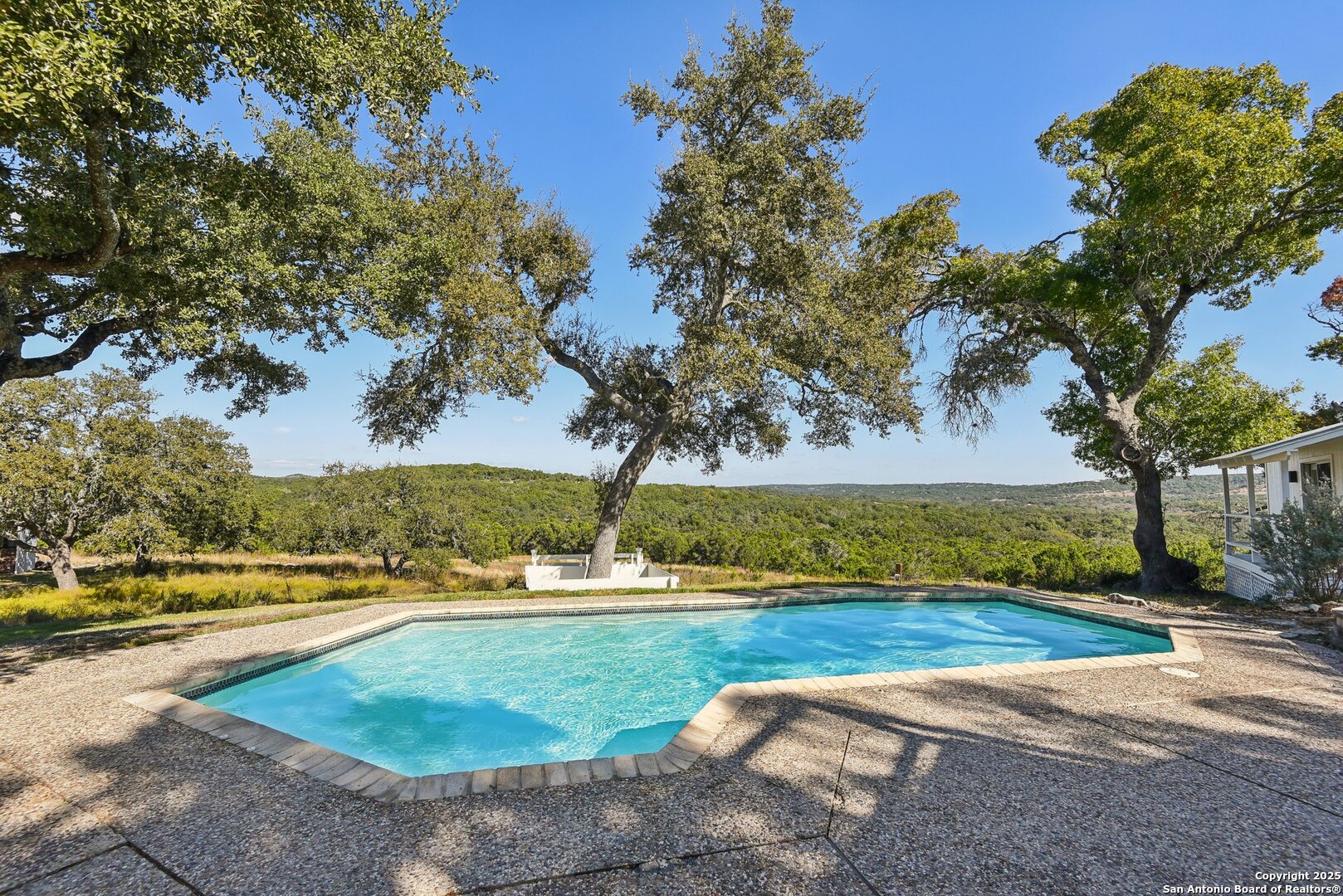 560 Stoney Ridge