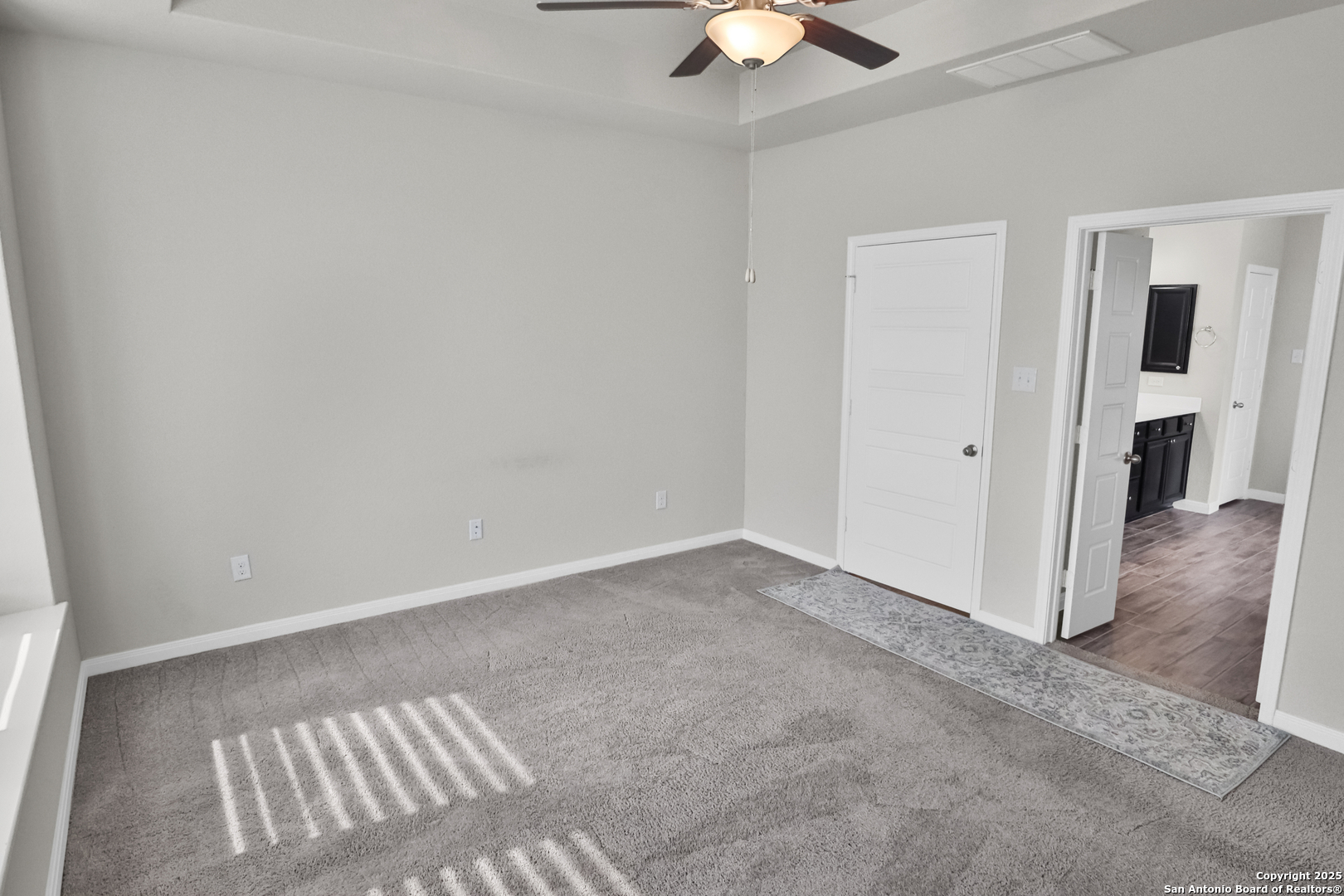 102 Escondido