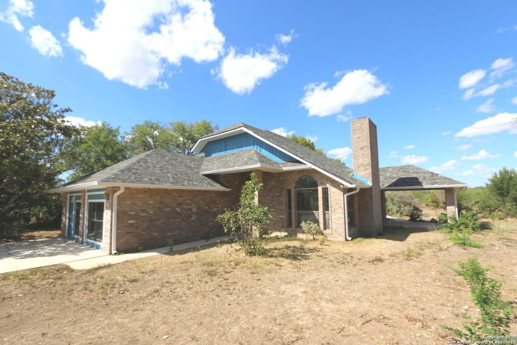Photo of 1920 Fm 477, Seguin, TX 78155 (MLS # 1893422)