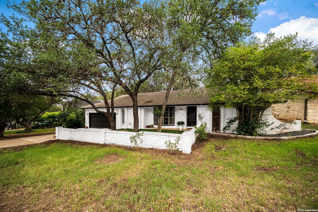 Photo of 3415 HOPECREST ST, San Antonio, TX 78230 (MLS # 1959034)