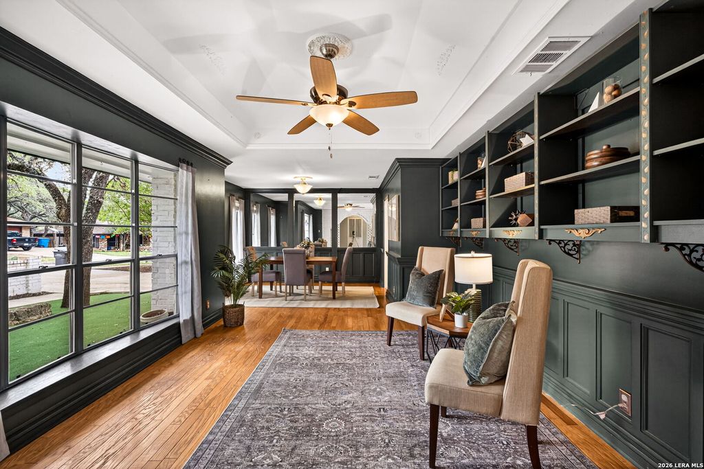 Photo of 3415 HOPECREST ST, San Antonio, TX 78230 (MLS # 1959034)