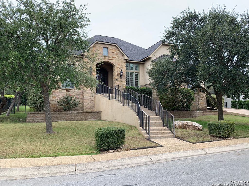 Photo of 42 Edgewater, San Antonio, TX 78260 (MLS # 1926192)