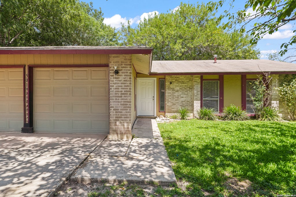 Photo of 5019 Stockman, San Antonio, TX 78247 (MLS # 2003885)