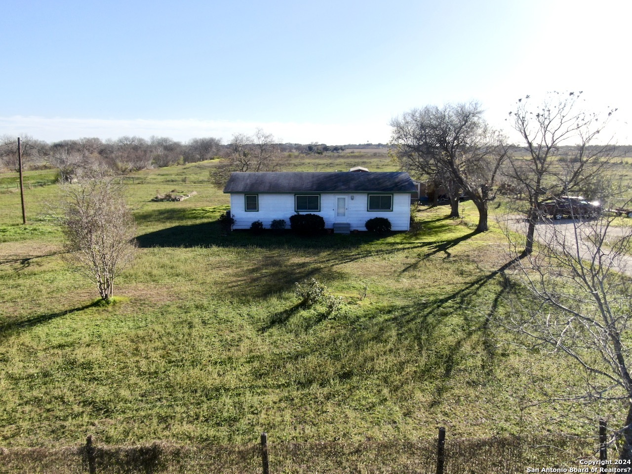 View Devine, TX 78016 land