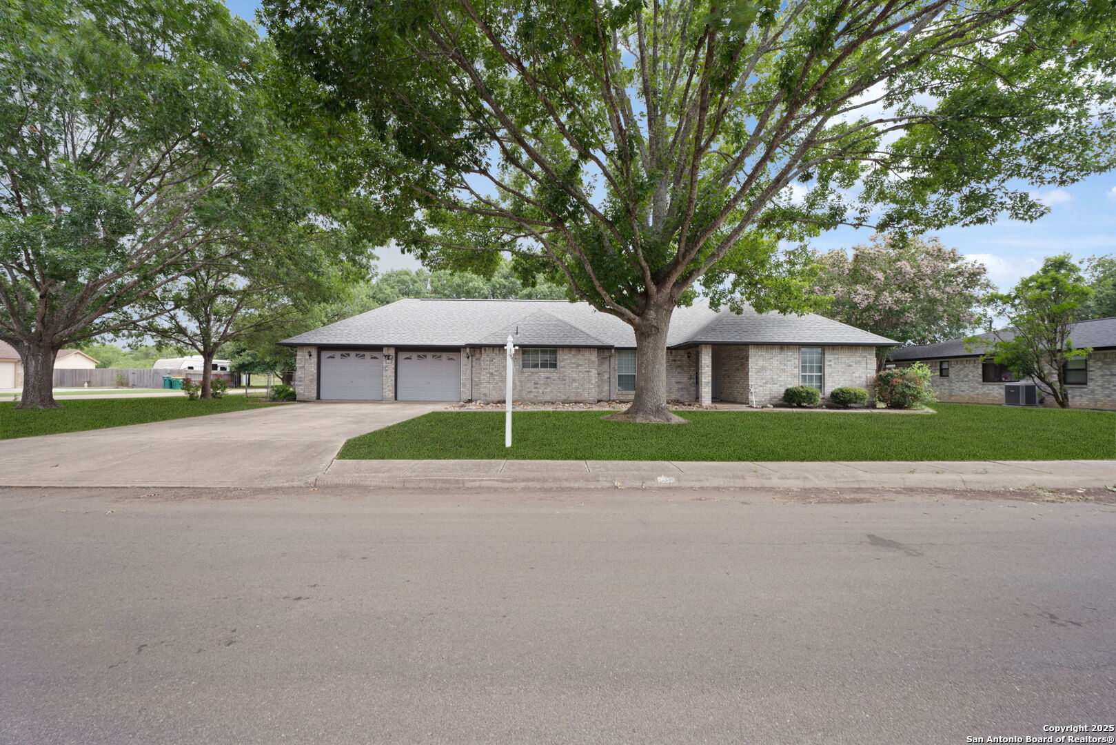 128 Village Path