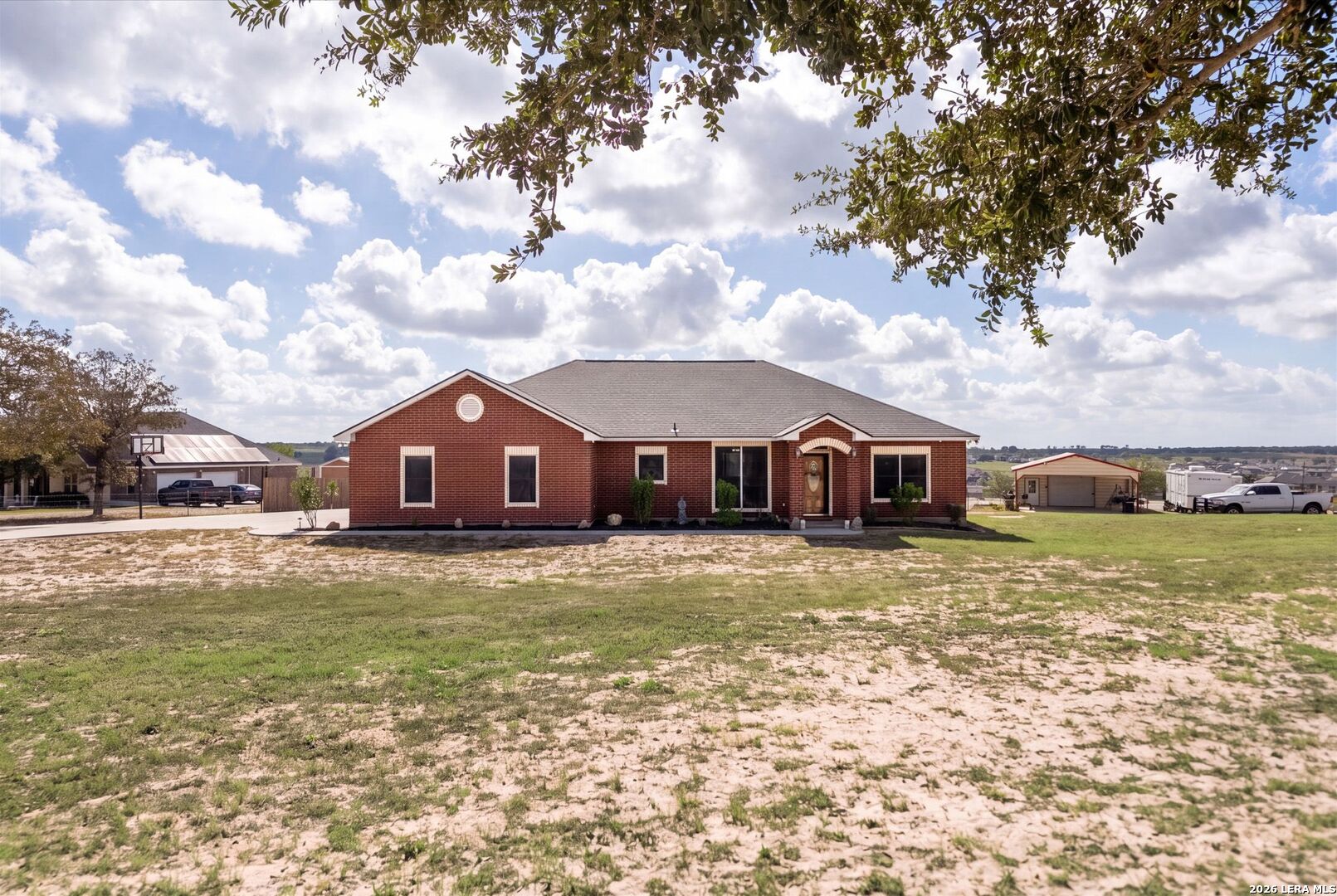 700 Lake Valley Dr