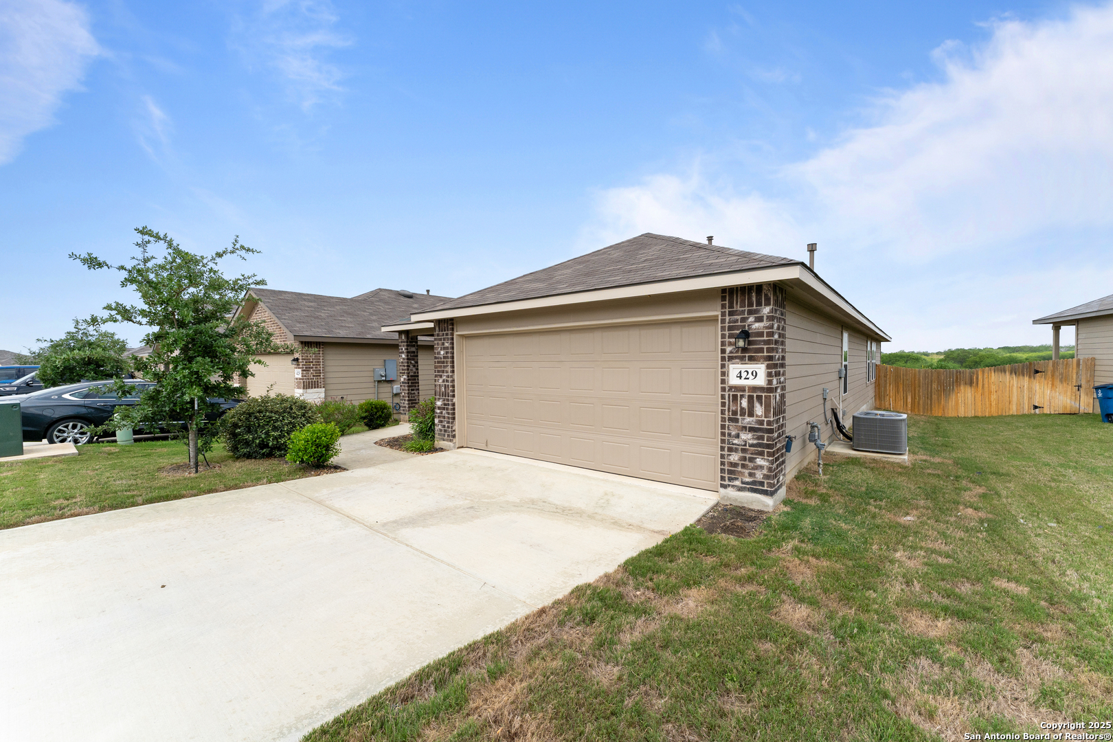 429 Middle Green LOOP