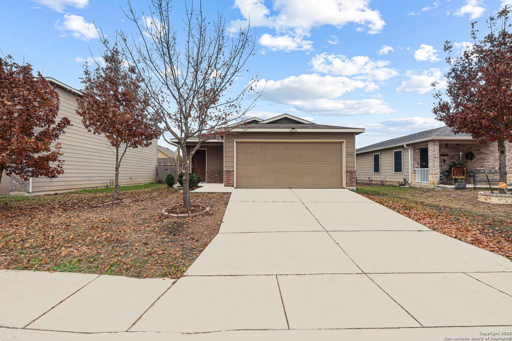 Photo of 11726 Deer, San Antonio, TX 78254 (MLS # 1930309)