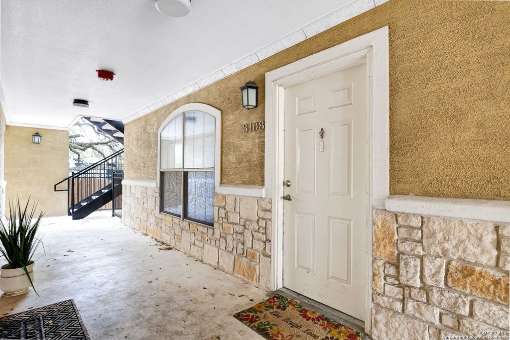 Photo of 7323 Snowden Rd 3108 #3108, San Antonio, TX 78240 (MLS # 1906612)