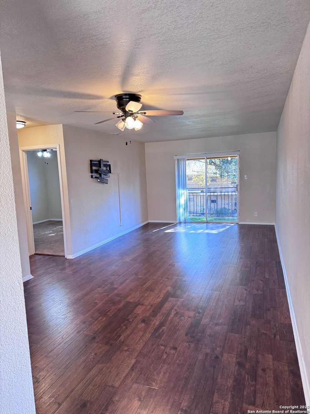 Photo of 923 Vance Jackson Rd 1404 #1404, San Antonio, TX 78202 (MLS # 1929653)