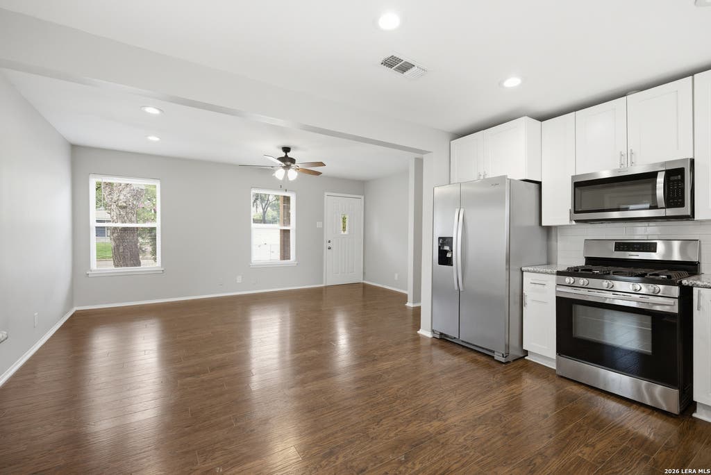 Photo of 634 Pinewood, San Antonio, TX 78216 (MLS # 1973512)