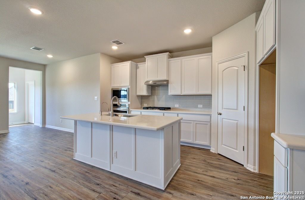 Photo of 1826 Pining Street, New Braunfels, TX 78132 (MLS # 1927092)