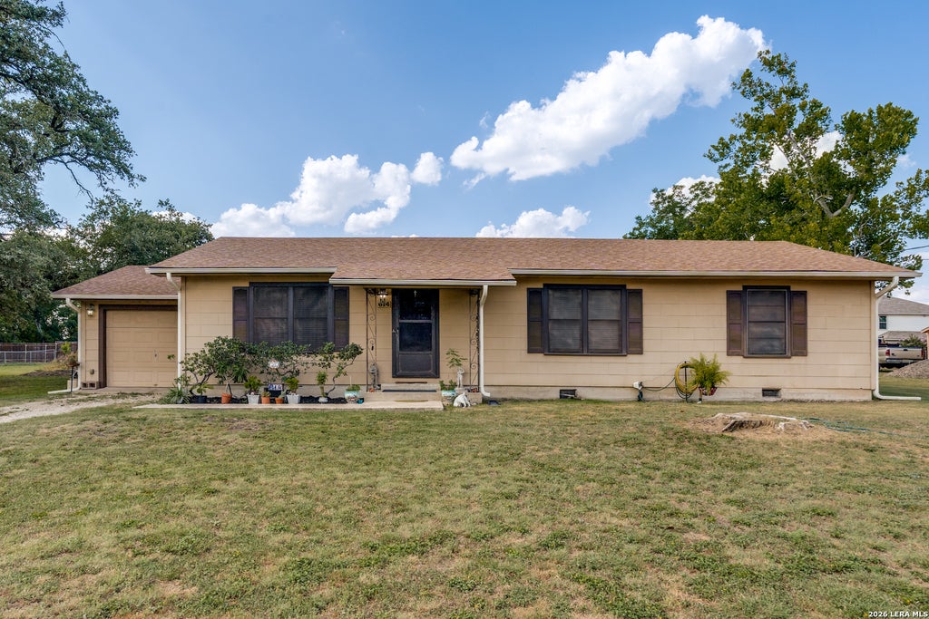 Photo of 614 E MARTINDALE ST, Seguin, TX 78155 (MLS # 2012631)