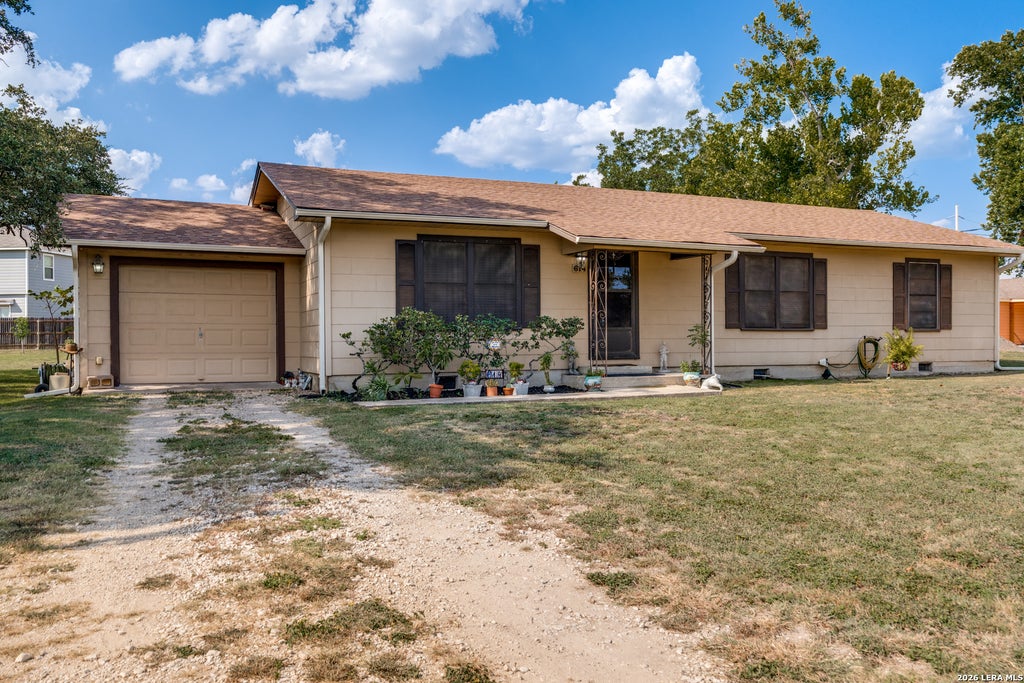 Photo of 614 E MARTINDALE ST, Seguin, TX 78155 (MLS # 2012631)