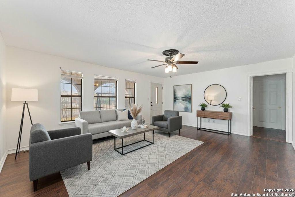 Photo of 710 darby, San Antonio, TX 78207 (MLS # 1932912)