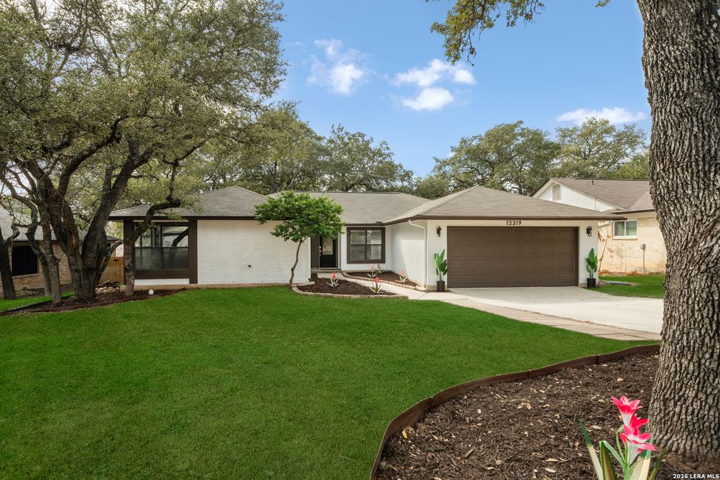 Photo of 12319 Autumn Vista, San Antonio, TX 78249 (MLS # 1944468)